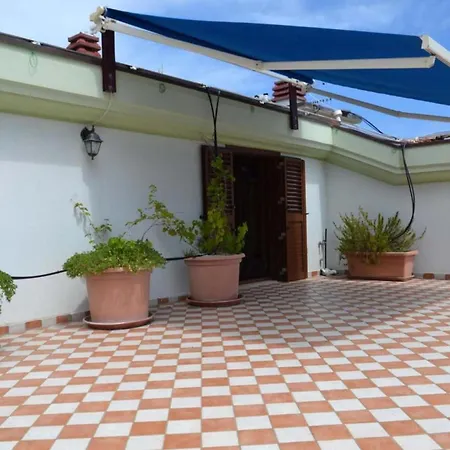 Roseto Palace - La Tua Al Mare Апартаменты Розето-дельи-Абруцци